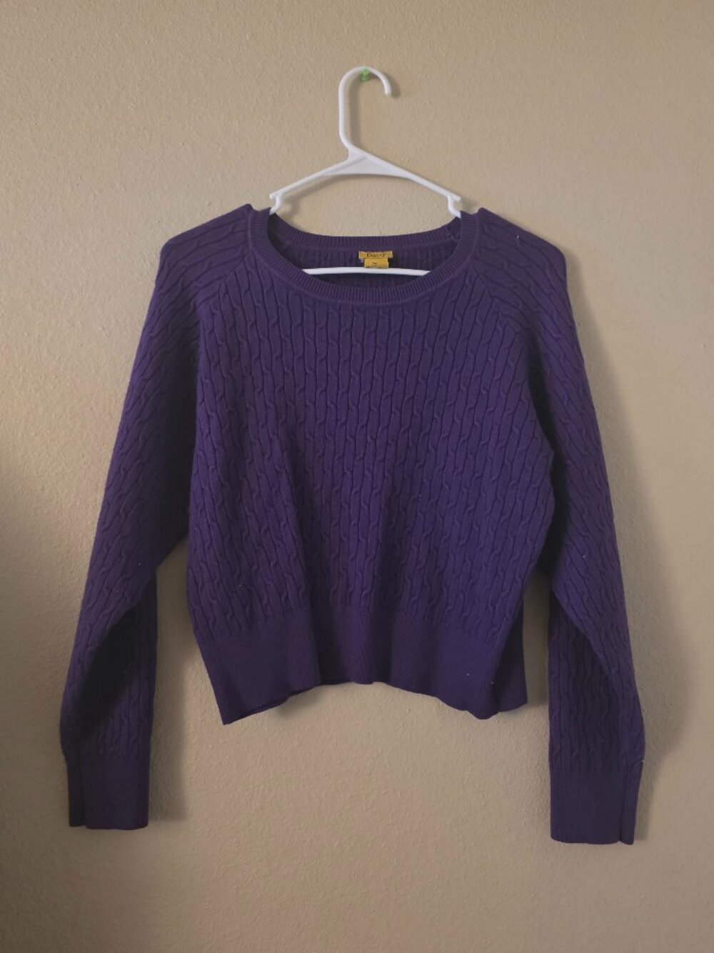 Rainbow Shops Daisy Brand Size 1X Purple Crop Sweater